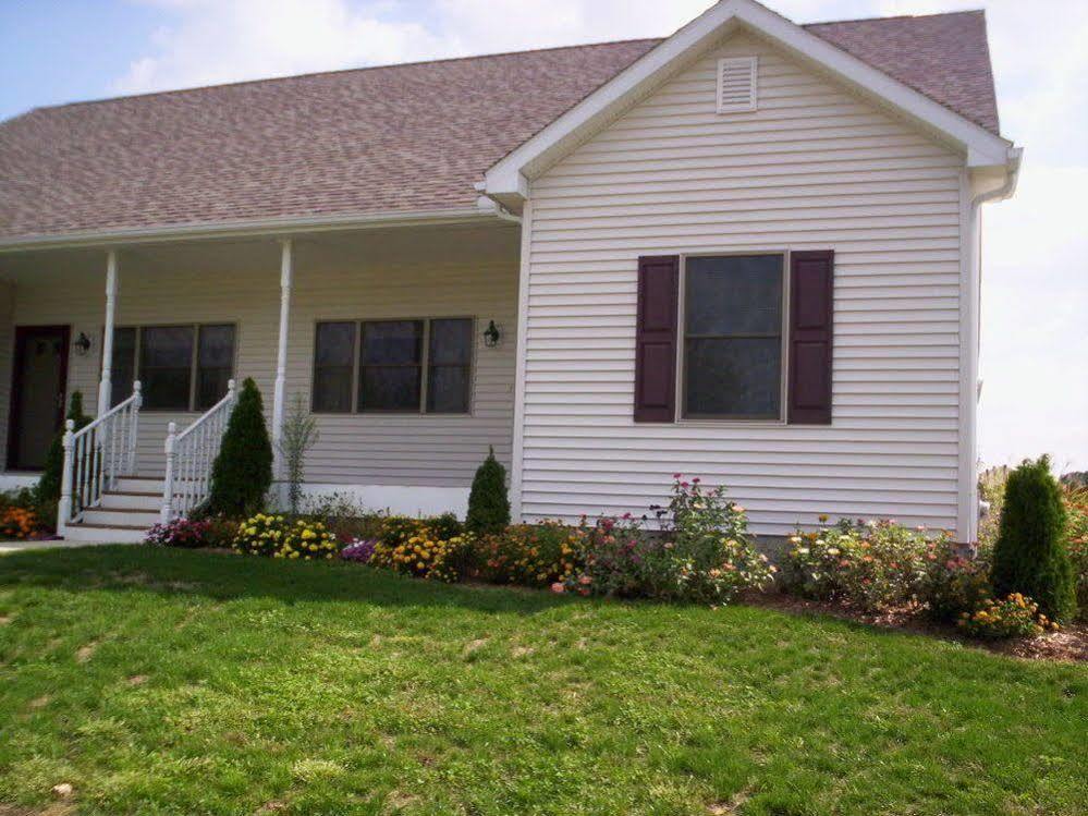 Pleasant Grove Farm Llc Hotel Lyons Екстериор снимка